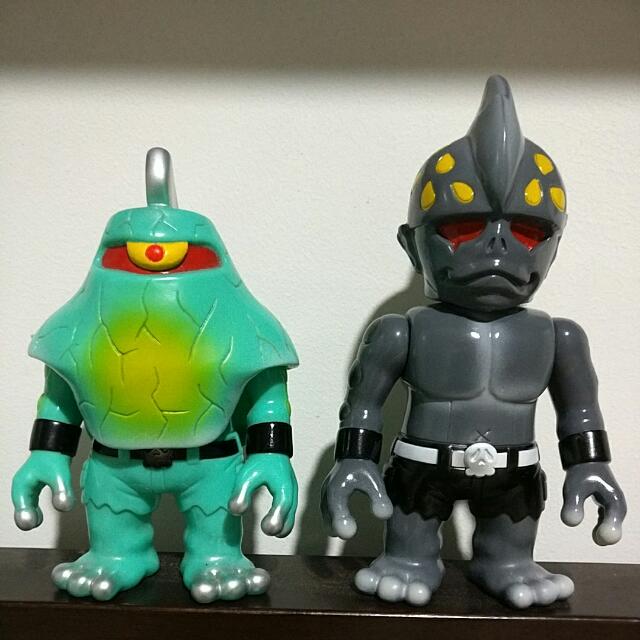 Realhead Mini Sofubi (Category: Toys & Collectibles) located in Singapore. Submitted by cawabunga (Listing ID 74911306, Image 1). Description: .