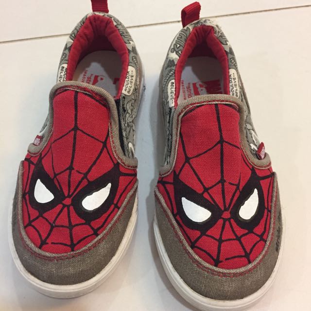 Stride Rite Spiderman Shoes Preloved Babies Kids Babies Kids Fashion on Carousell