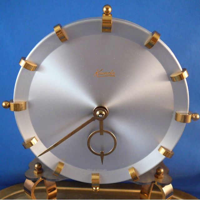 Vintage Oval Anniversary Clock, Hobbies & Toys, Memorabilia