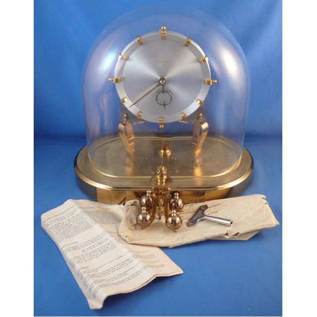 Vintage Oval Anniversary Clock, Hobbies & Toys, Memorabilia