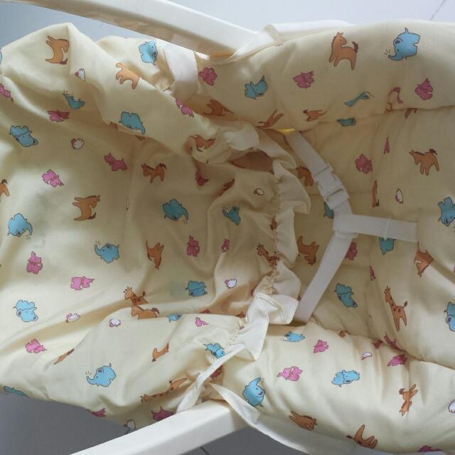 Rocker/ Baby Hand Carrier, Babies & Kids, Going Out, Carriers & Slings