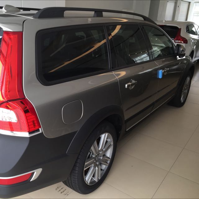 Volvo原廠認證中古車xc70 D4 旗艦版 15年全新領牌車 汽車 汽車出售在旋轉拍賣 Volvo原廠認證中古車xc70 D4 旗艦版 15年全新領牌車 汽車 汽車出售在旋轉拍賣