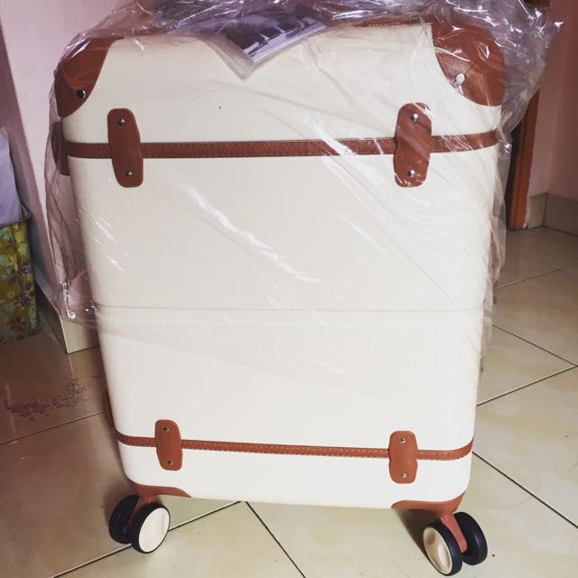Barry smith luggage