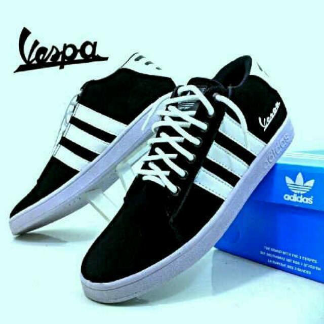 Adidas Vespa Hitam Strip Putih Men S Fashion Men S Footwear