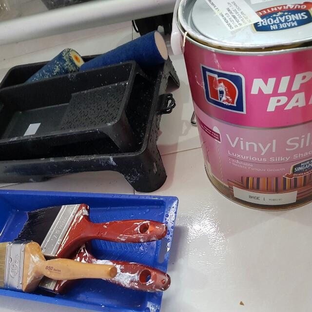 Nippon Paint Vinyl Silk (Ixora) Code NP YO1095P, Hobbies & Toys