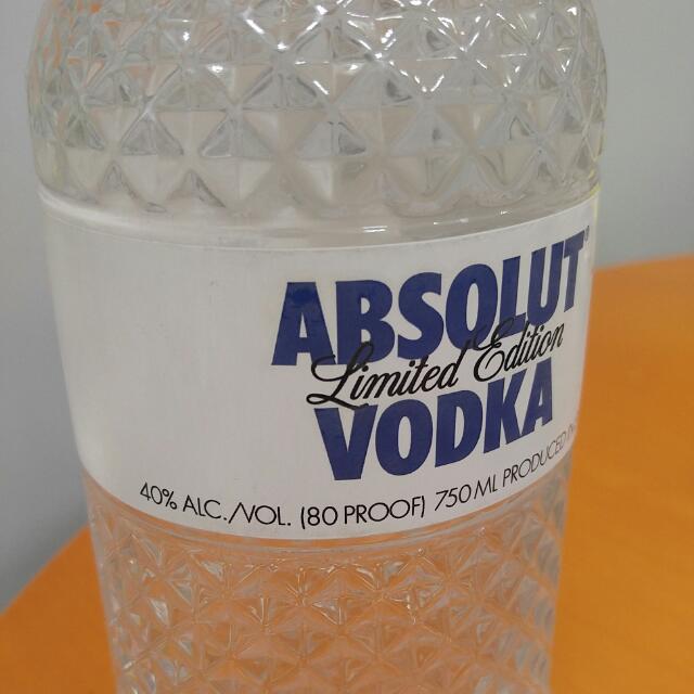 Absolut Vodka （分類：酒精飲料）位於 Hong Kong。 由 fiat500d 提交（商品編號 75475612，圖片 2）。簡介： 。