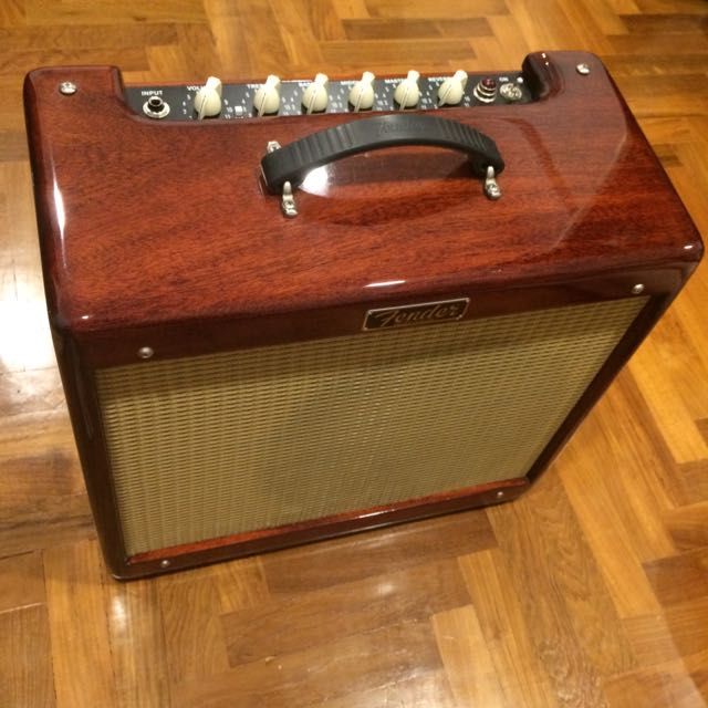 Limited Edition FSR Fender Blues Junior All Mahogany, Hobbies & Toys