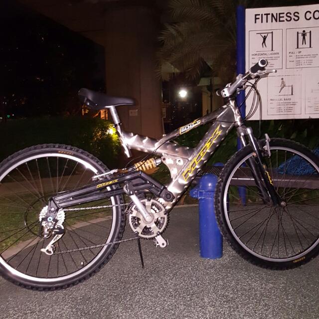 Bicicleta on sale mongoose mgx