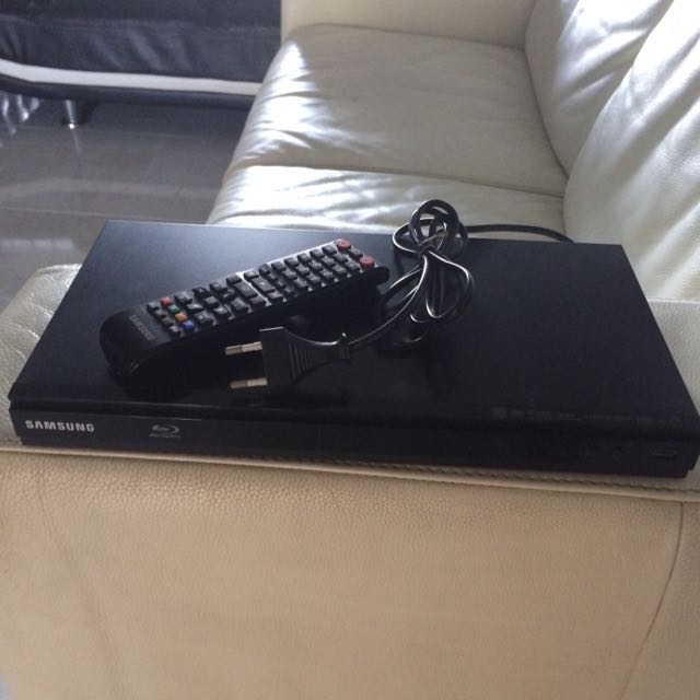 Samsung Bluray Dvd PlayerBDE5300(faulty), TV & Home Appliances, TV