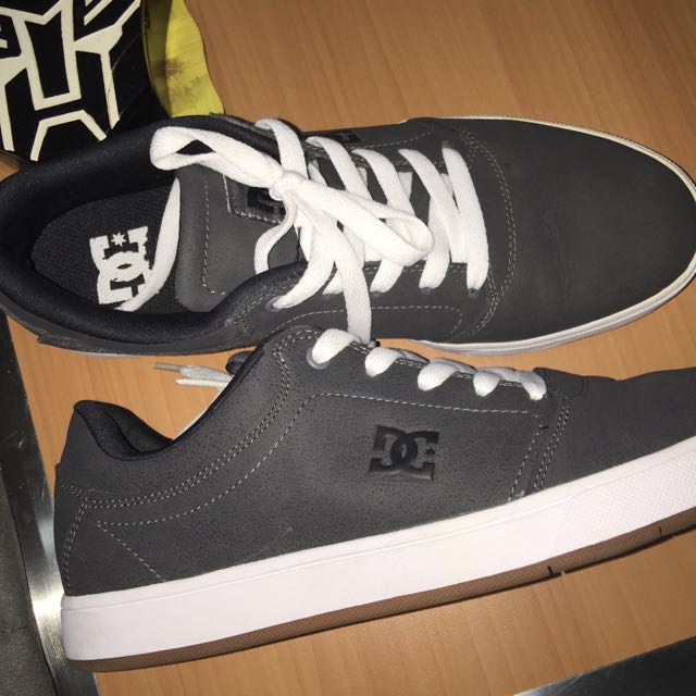 Sepatu Dc Original Beli Langsung Di Store Dc Shoes Summarecon Fesyen Pria Sepatu Di Carousell