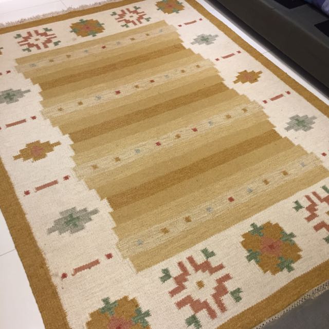 Large Floor Rug, Furniture & Home Living, Home Decor, Carpets, Mats