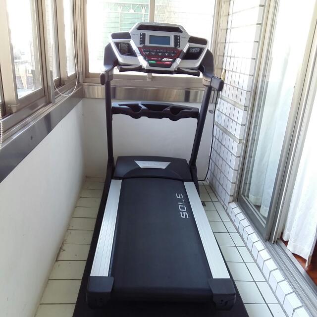 Sole 電動跑步機f65 運動休閒 健身器材在旋轉拍賣