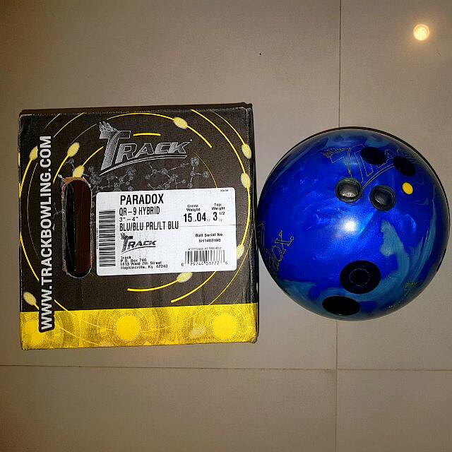 15lbs Track Paradox bowling ball, Sports Equipment, Sports & Games
