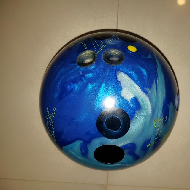 15lbs Track Paradox bowling ball, Sports Equipment, Sports & Games