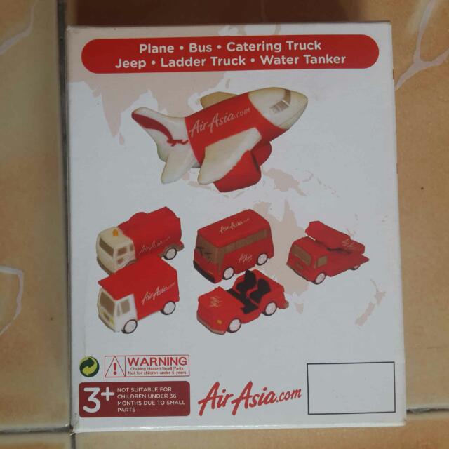 AIRASIA FRIDGE AIRPORT SET, Hobbies & Toys, Stationery & Craft