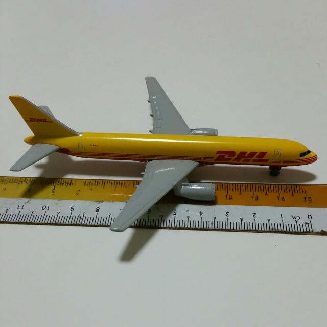 dhl toy plane