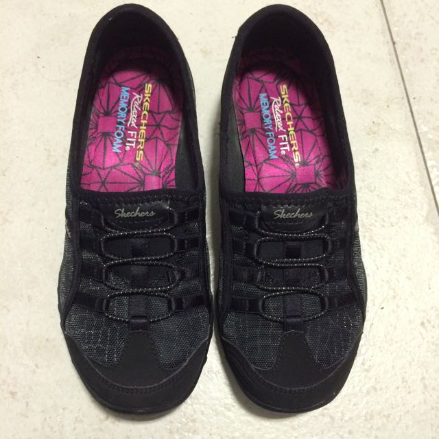 Skecher Shoe, Women's Fashion, Footwear, Sneakers on Carousell