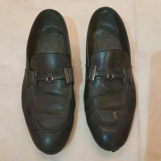 AUTHENTIC TODS DRESS SHOES