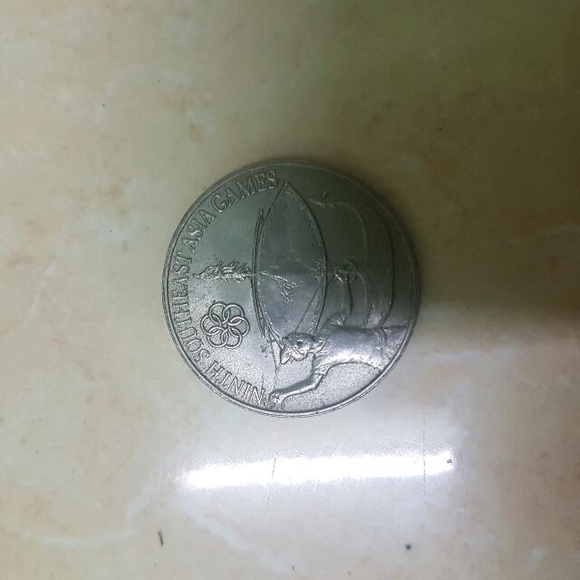 1 Ringgit Old Coin (Category: Currency) located in Klang. Submitted by aronlow (Listing ID 76084087, Image 2). Description: .