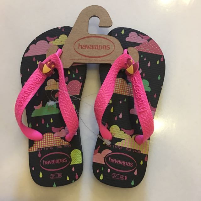 black and pink havaianas