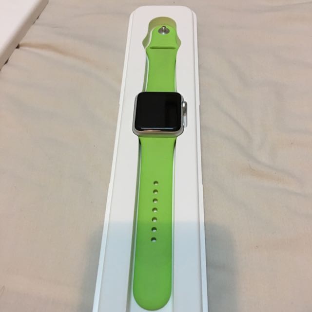 42 mm Apple Watch Sport First Gen Mobile Phones Gadgets