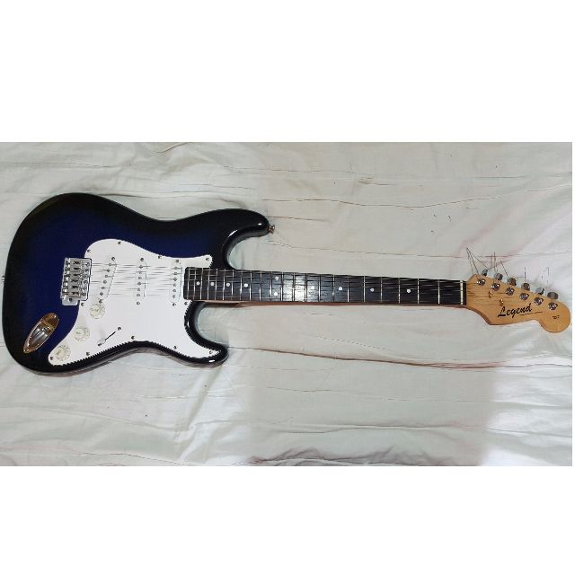 LEGEND by Aria ProII ストラトキャスタータイプ エレキギター Legend