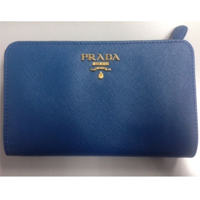 prada cobalto