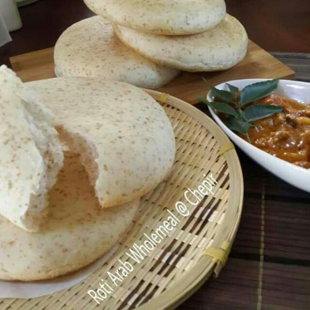Roti Arab Tljak Gebu Lmbut Dn Sdp Food Drinks Baked Goods On Carousell