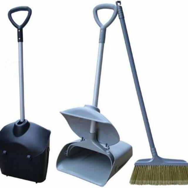 swing cover dustpan with wheels and broom set, Furniture & Home Living