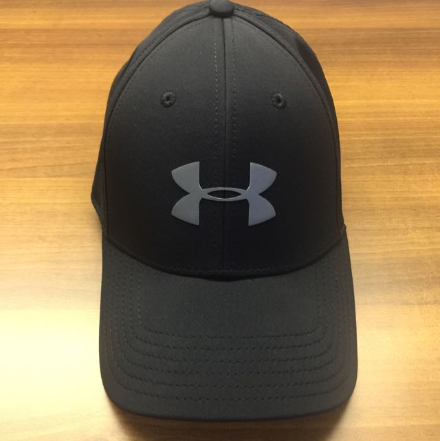 Under armor Cap, Men's Fashion, Watches & Accessories, Caps & Hats on  Carousell