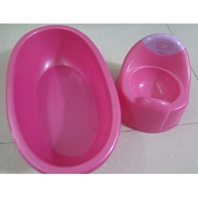 Baby Doll Toy Bath Tub And Potty From Toys R Us Hobbies Toys Toys Games On Carousell