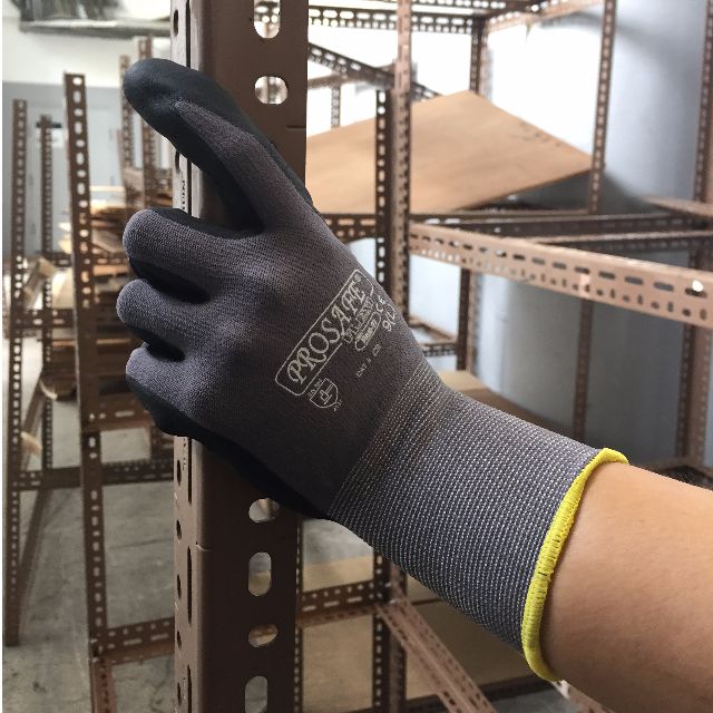 Good Grip & Cut-Resistance Glove, Car Accessories, Accessories on Carousell