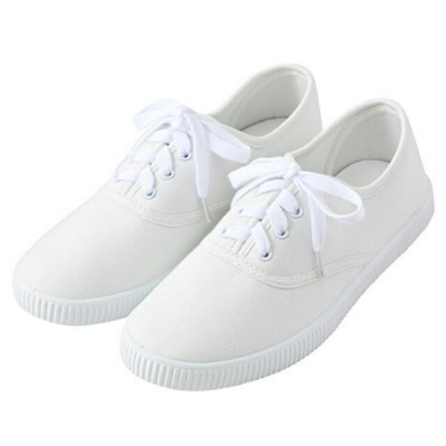 muji white shoes