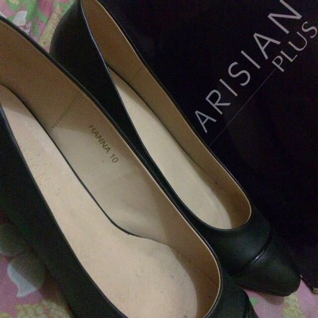 black shoes parisian