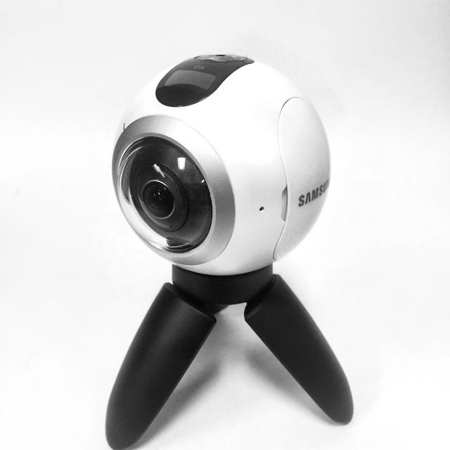 Samsung Gear 360, Mobile Phones & Gadgets, Mobile & Gadget Accessories