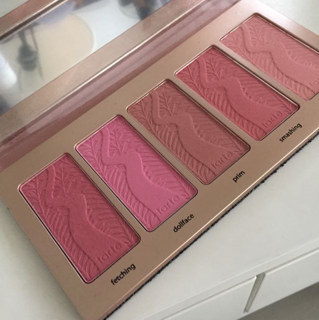 tarte bling it on blush palette