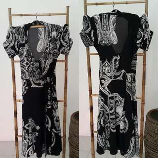 Dress Buatan Lokal