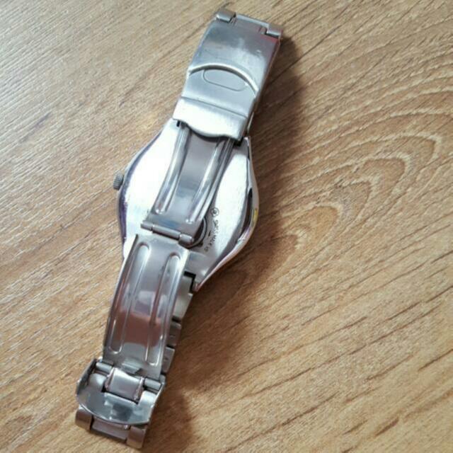 Swatch ag 2005 store irony