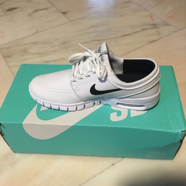 White leather janoski max online