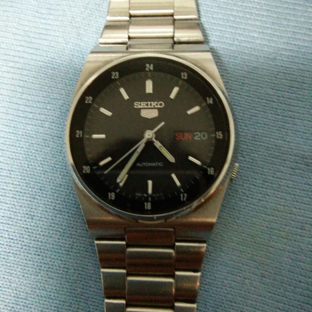Seiko 5 Automatic vintage watch 7009-3160.（Reserved), Men's Fashion,  Watches & Accessories, Watches on Carousell