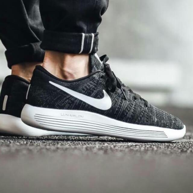 sepatu nike lunar