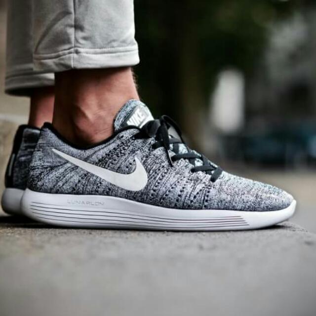 sepatu nike lunar