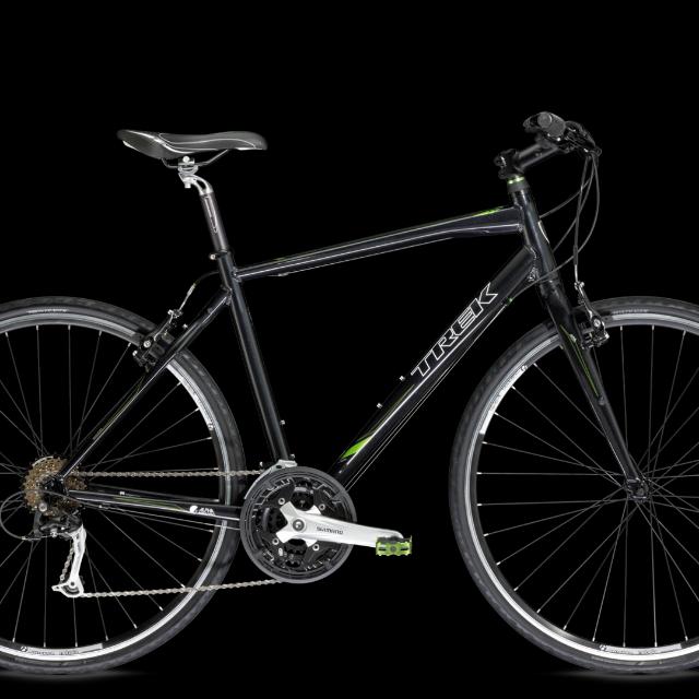 Trek 7.3 FX, Sports Equipment, Bicycles 
