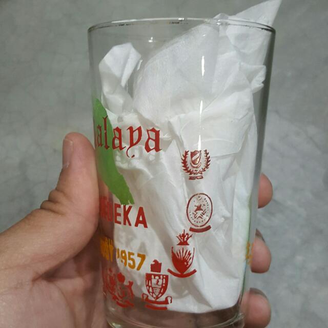 Vintage Malaya Merdeka Souvenir Glass, Hobbies & Toys, Memorabilia ...