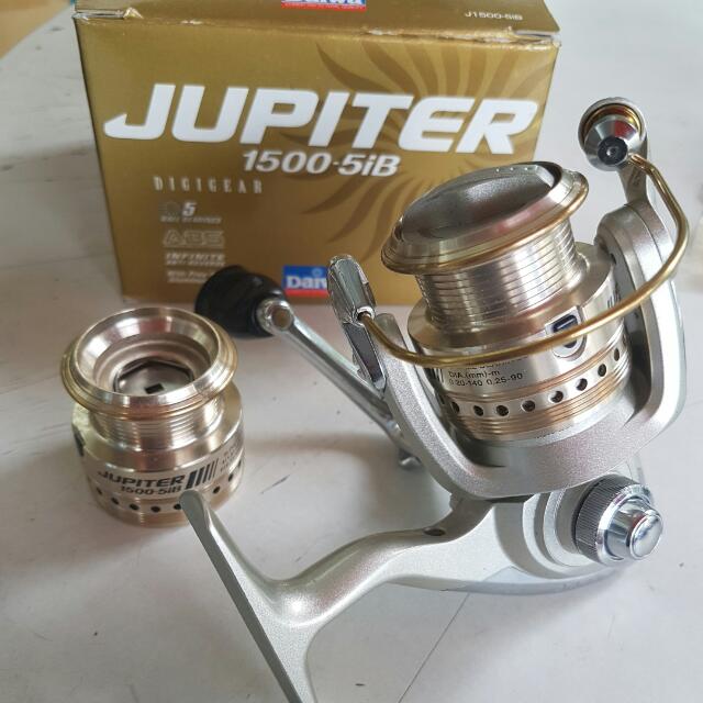 Shimano Scorpion 1500 right hand - fishing reel, Sports Equipment, Fishing  on Carousell