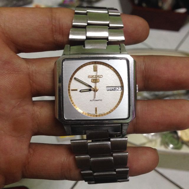 Seiko 5 Automatic Square Tv Rare and Vintage, Men's Fashion, Watches &  Accessories, Watches on Carousell