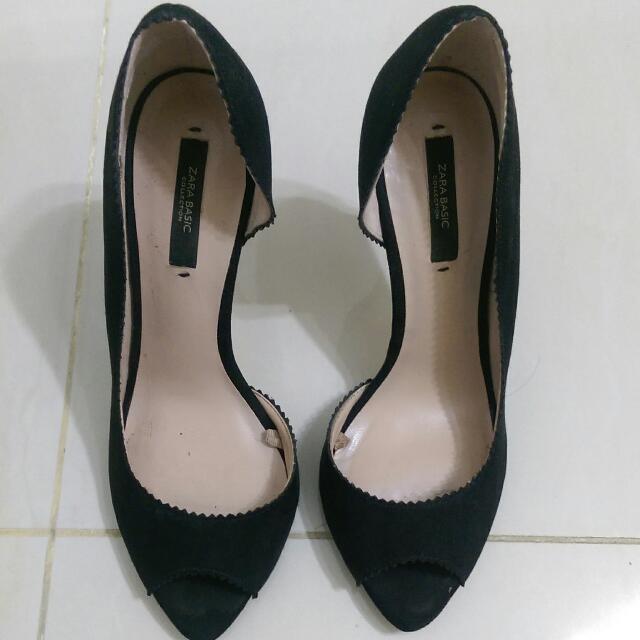 zara basic collection shoes price 