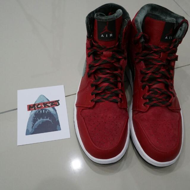 classic nike basketball shoes