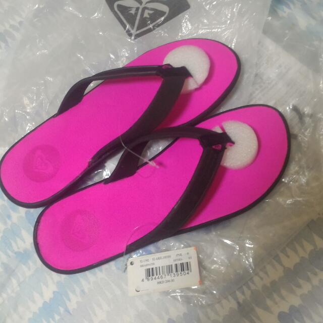 ladies roxy flip flops
