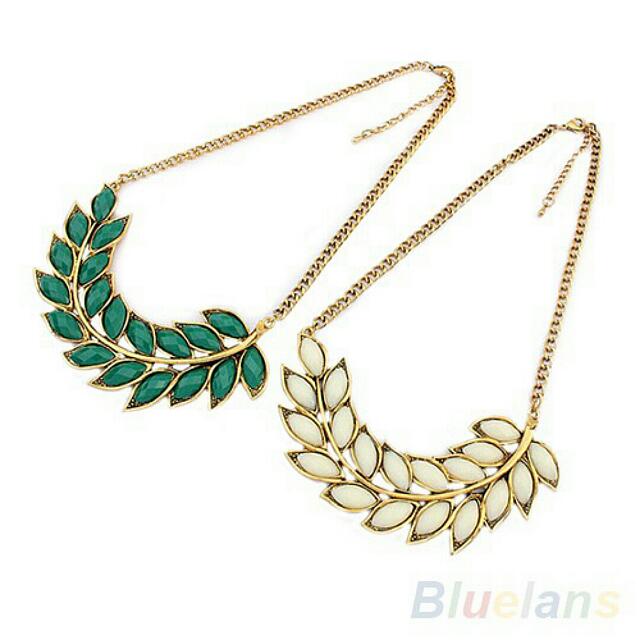 Statement Necklace (Category: Necklaces) located in Alor Setar. Submitted by ainah82 (Listing ID 77140064, Image 3). Description: .